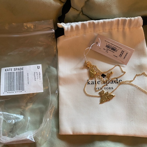 Kate Spade Dog Necklace - Mom Knows Best - Picture 13 of 14